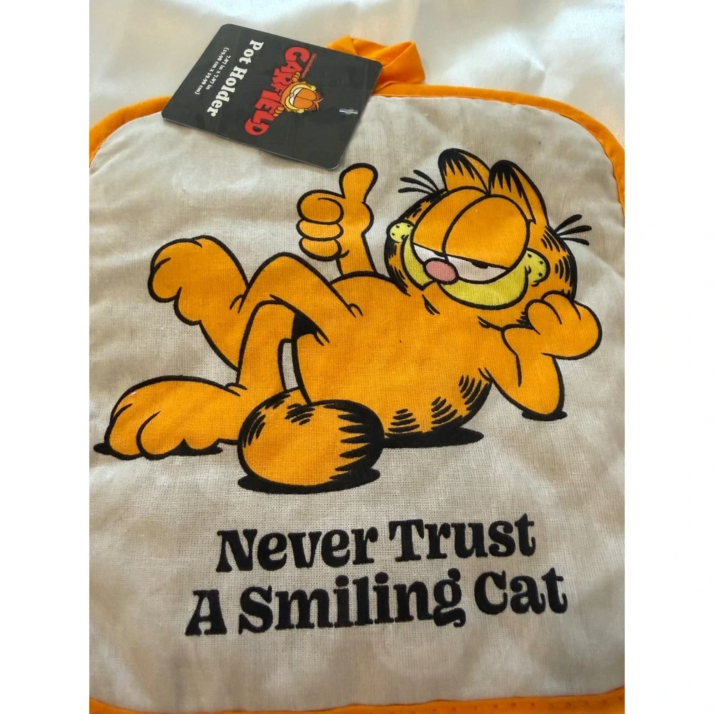 Garfield Never Trust A Smiling Cat Pot Holder Orange Nickelodeon Kitchen NWT